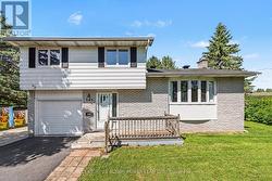 303 HOYLAKE CRESCENT Ottawa, ON K1E 1M1