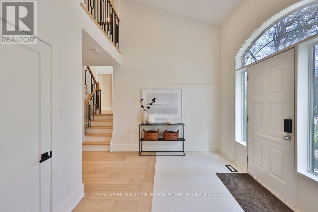 1340 Contour Drive, Mississauga, ON