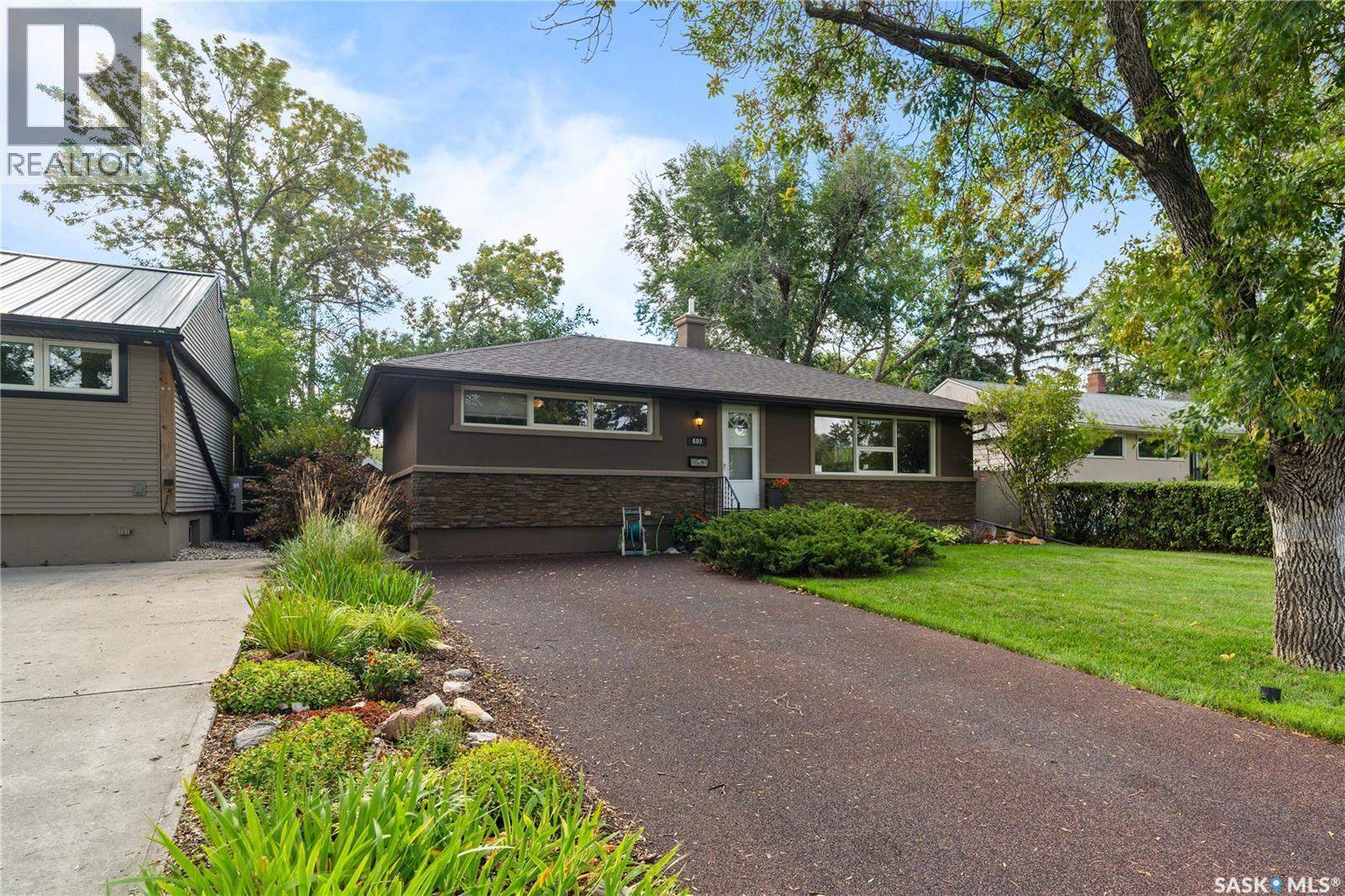 609 18Th Avenue E, Regina, SK