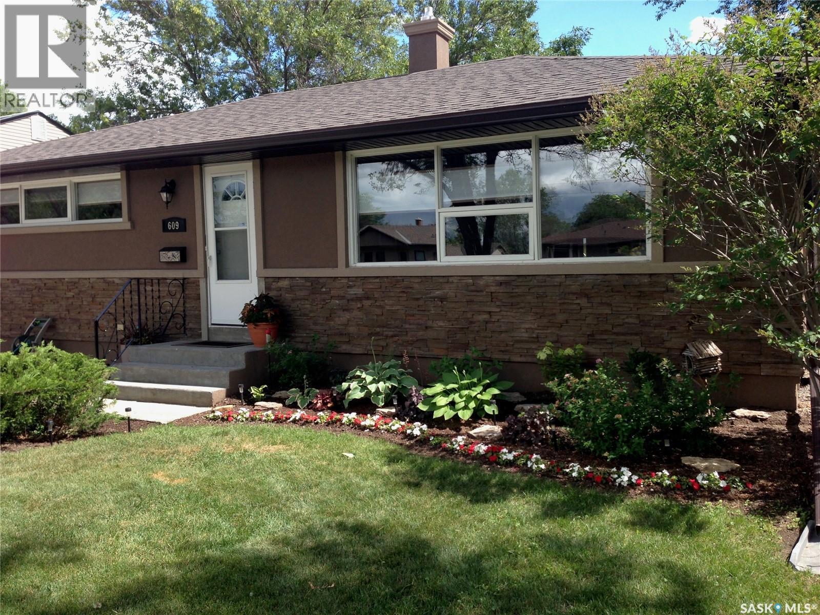 609 18Th Avenue E, Regina, SK