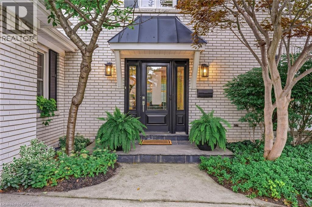 387 Valanna Crescent, Burlington, ON