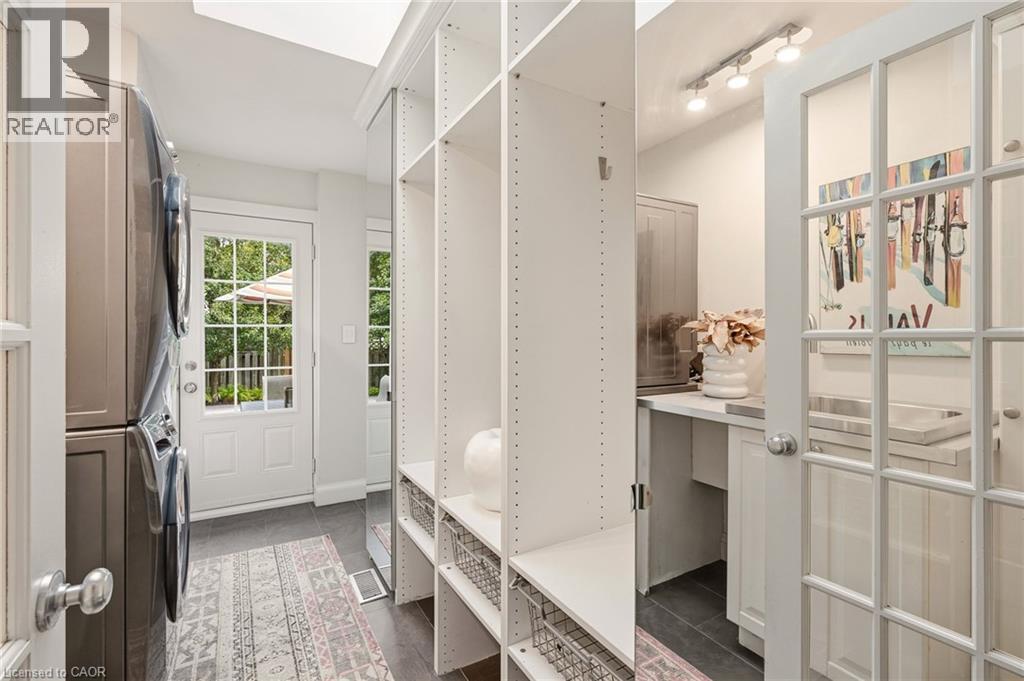 387 Valanna Crescent, Burlington, ON