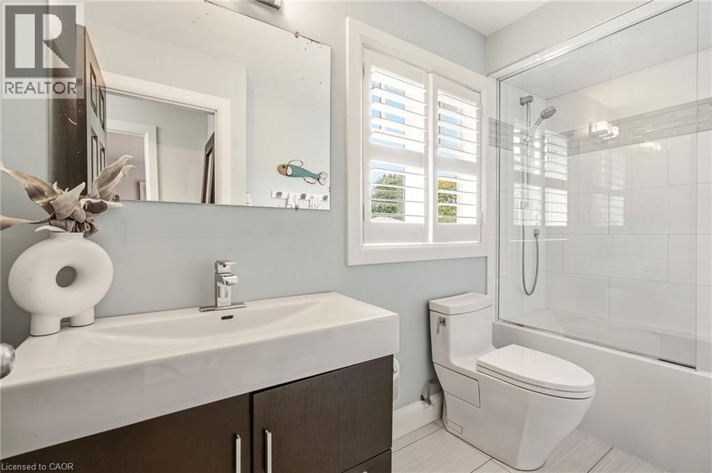 387 Valanna Crescent, Burlington, ON