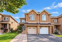 92 DENTON CIRCLE Vaughan, ON L6A 2N4