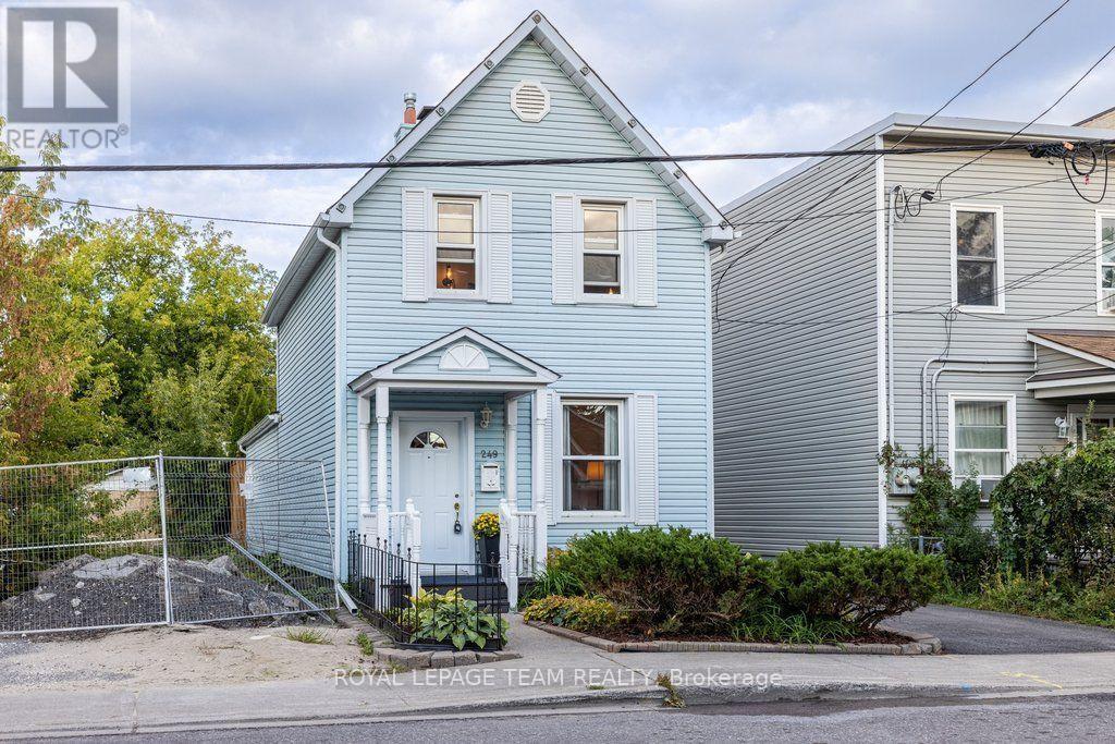 249 Hinchey Avenue, Ottawa, ON