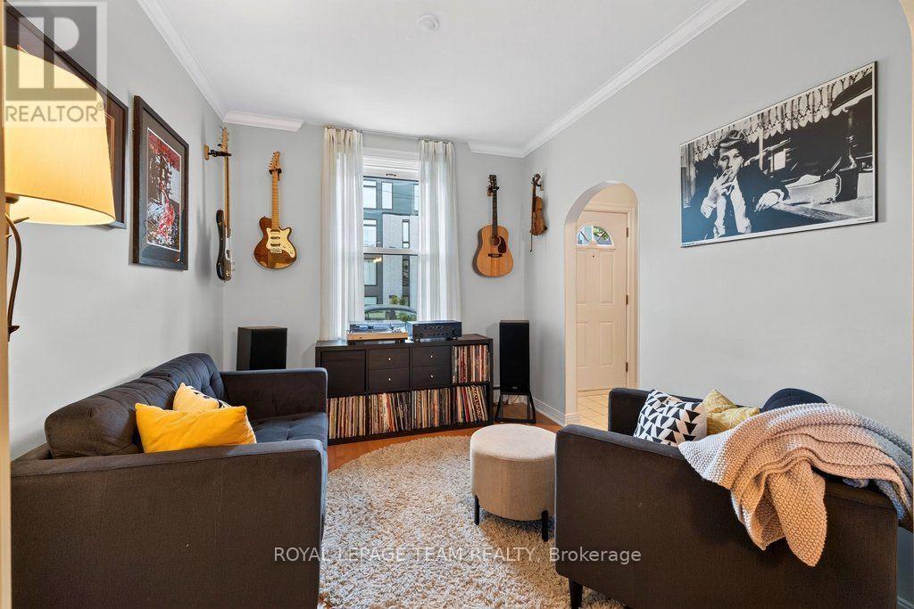 249 Hinchey Avenue, Ottawa, ON