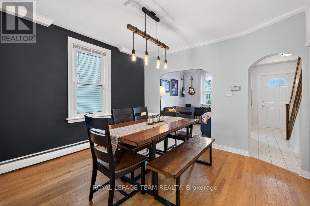 249 Hinchey Avenue, Ottawa, ON