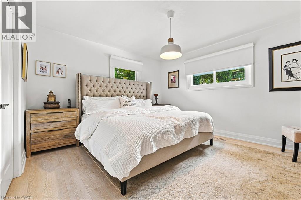 794 Falcon Boulevard, Burlington, ON