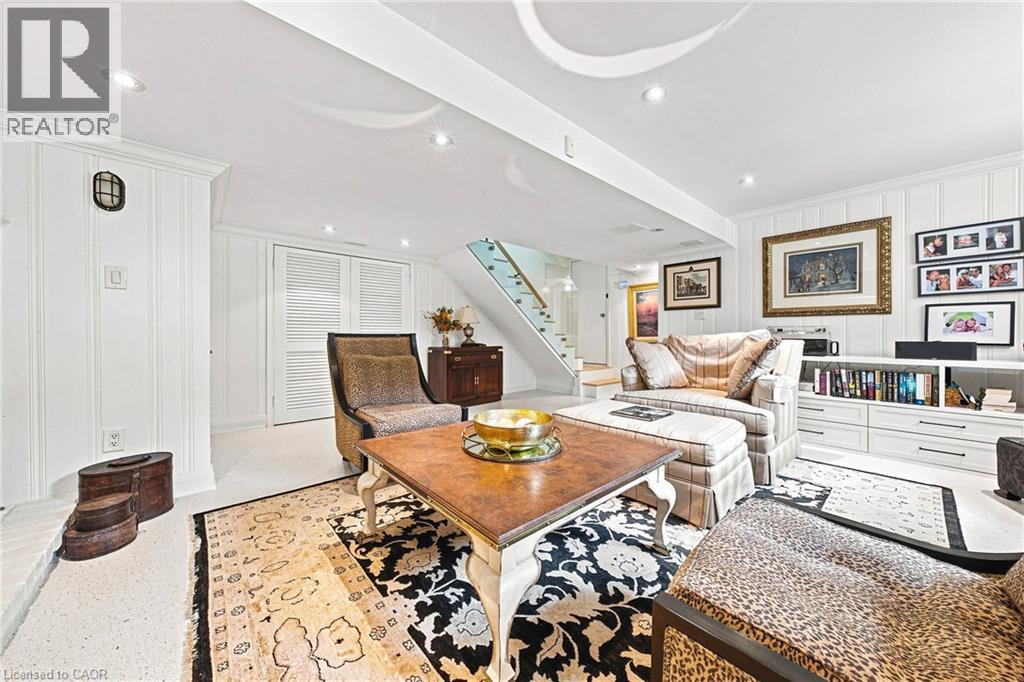 794 Falcon Boulevard, Burlington, ON