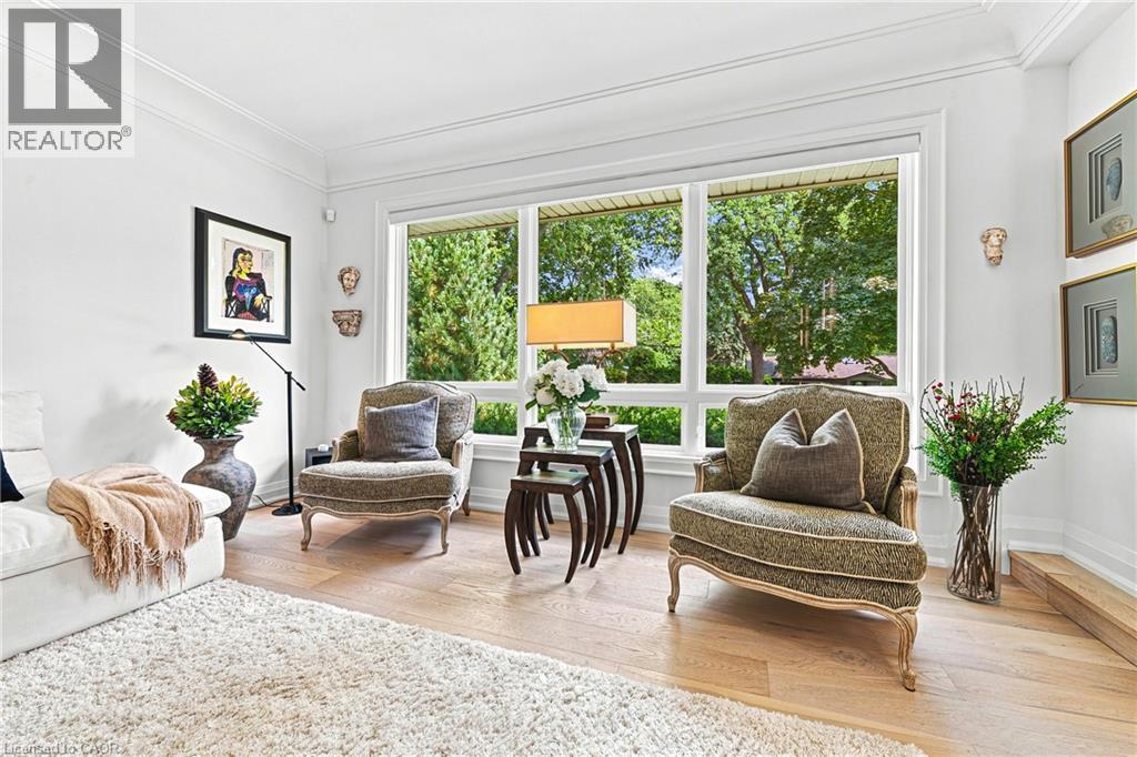 794 Falcon Boulevard, Burlington, ON