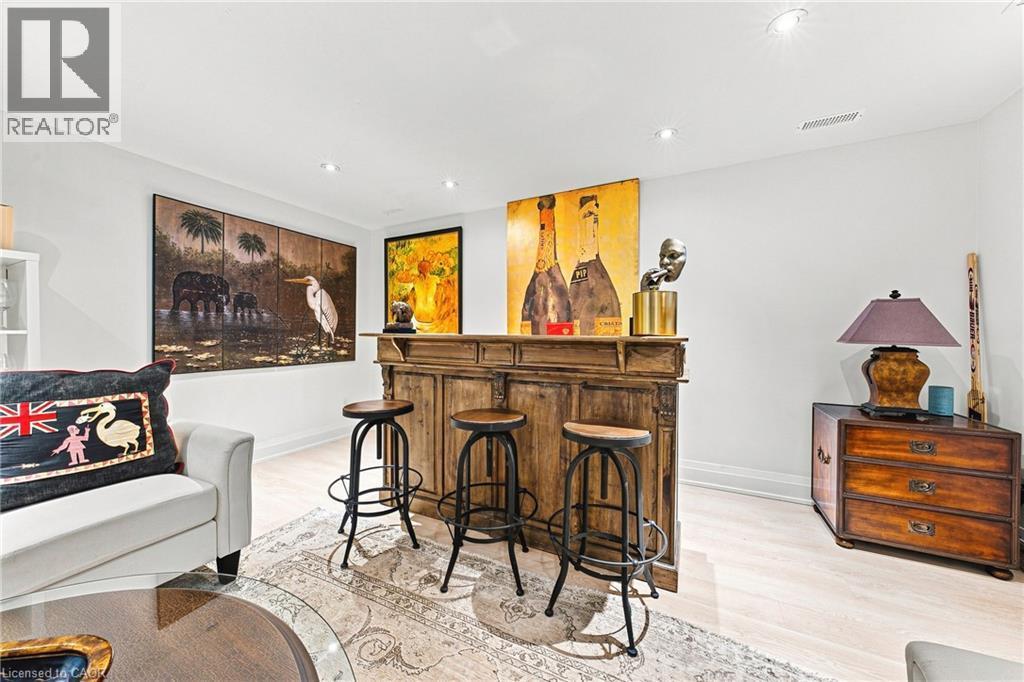 794 Falcon Boulevard, Burlington, ON