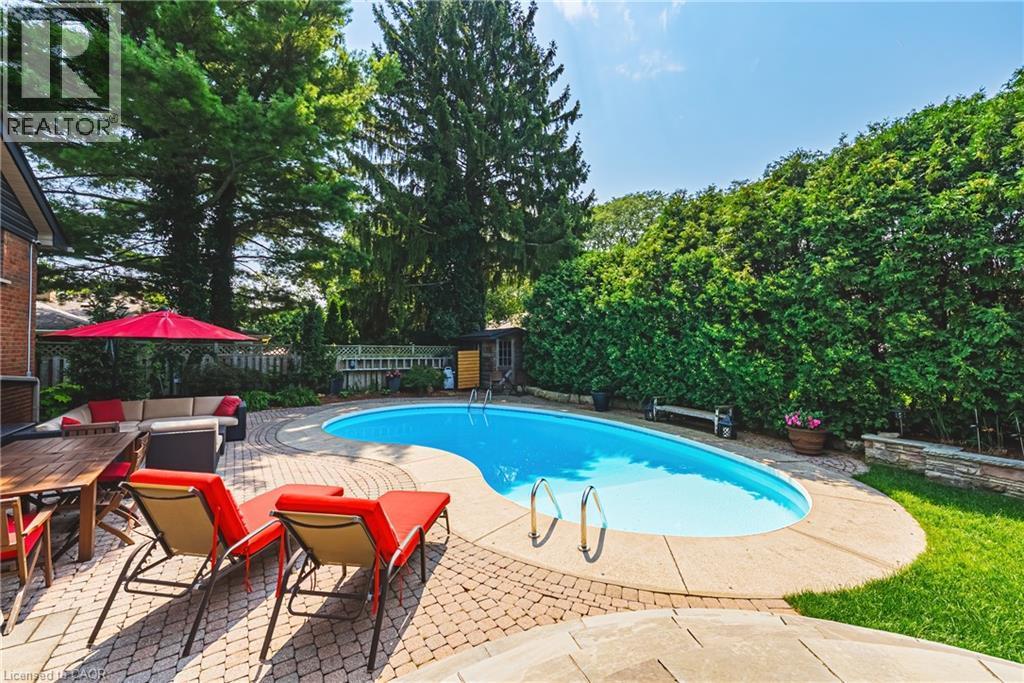 794 Falcon Boulevard, Burlington, ON