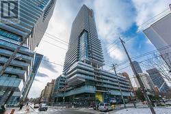 3307 - 161 ROEHAMPTON AVENUE Toronto, ON M4P 0C8