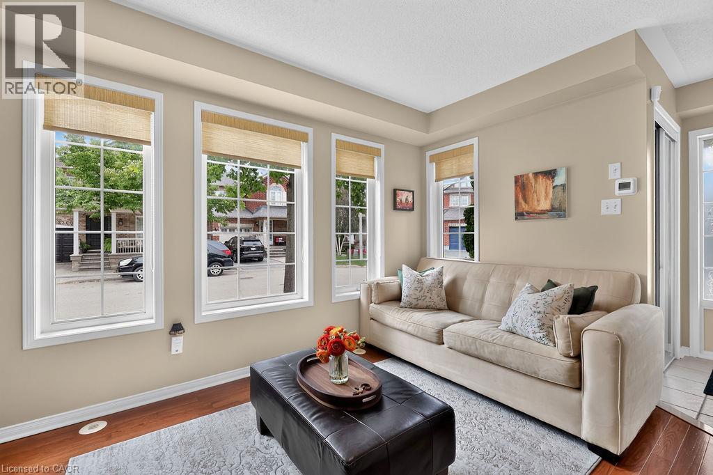 2261 Seton Crescent, Burlington, ON