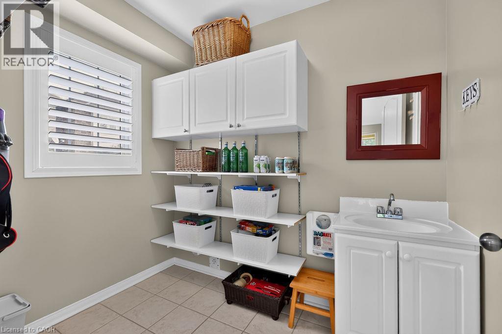 2261 Seton Crescent, Burlington, ON