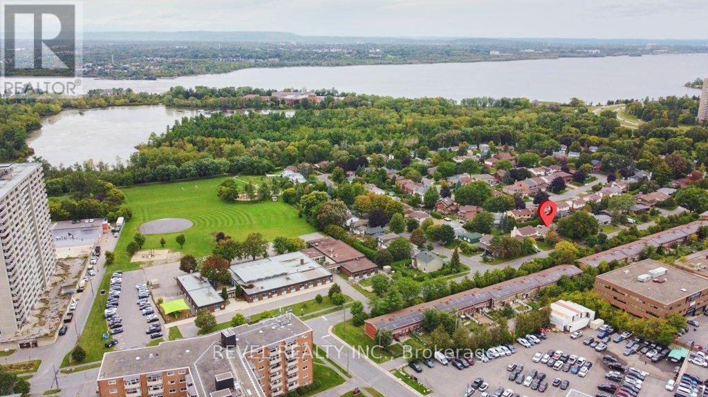 Greenspace: Mud Lake, parks, trails and more! - 2555 Regina Street, Ottawa, ON