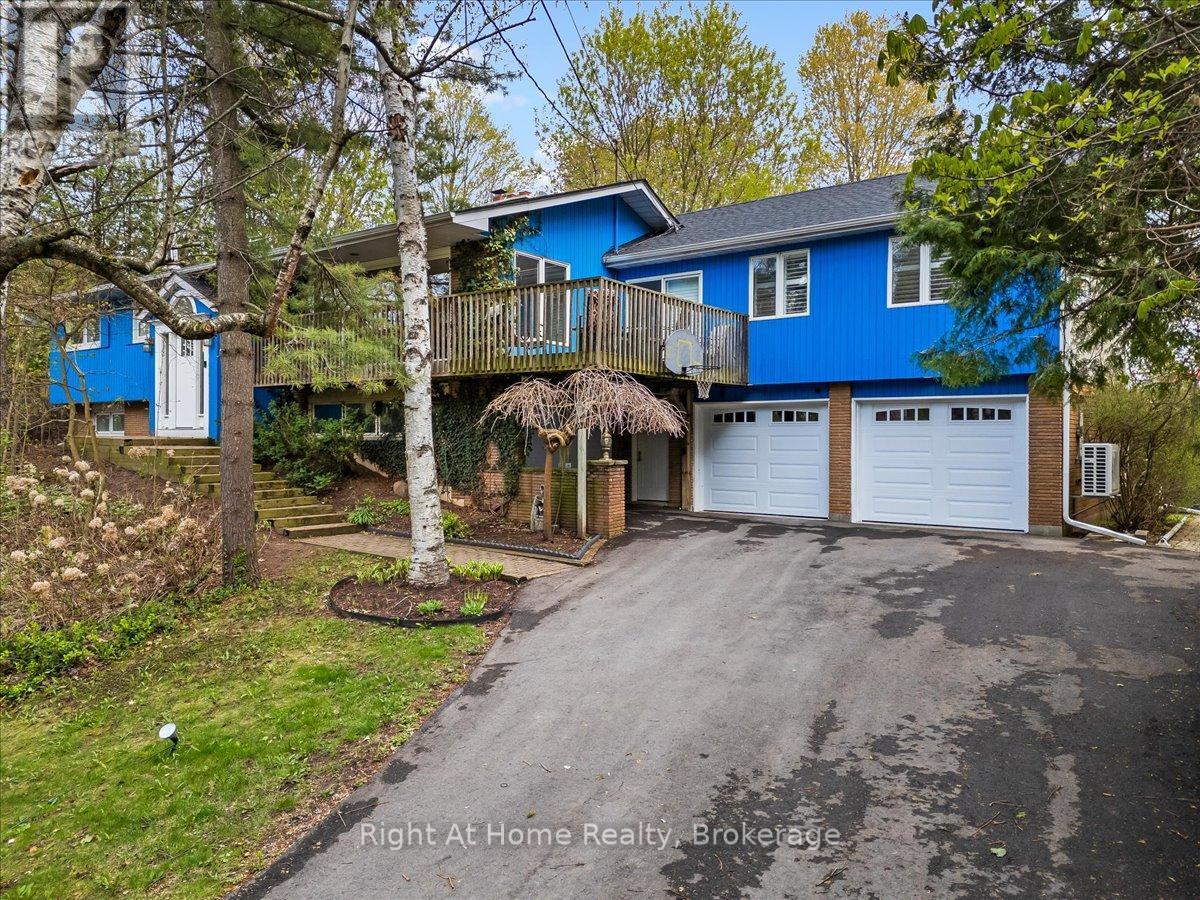 1252 Britannia Road, Burlington, ON