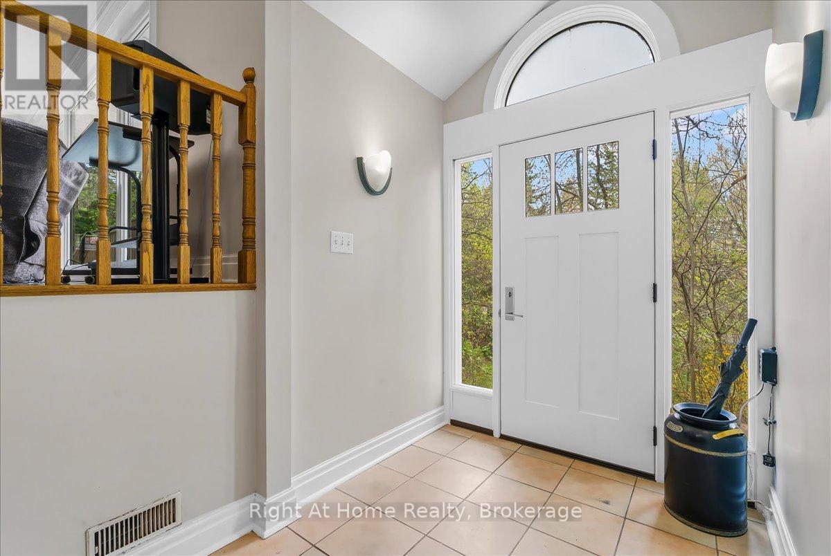 1252 Britannia Road, Burlington, ON