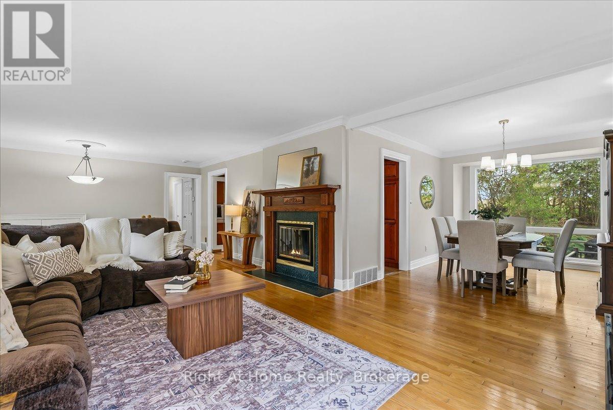 1252 Britannia Road, Burlington, ON