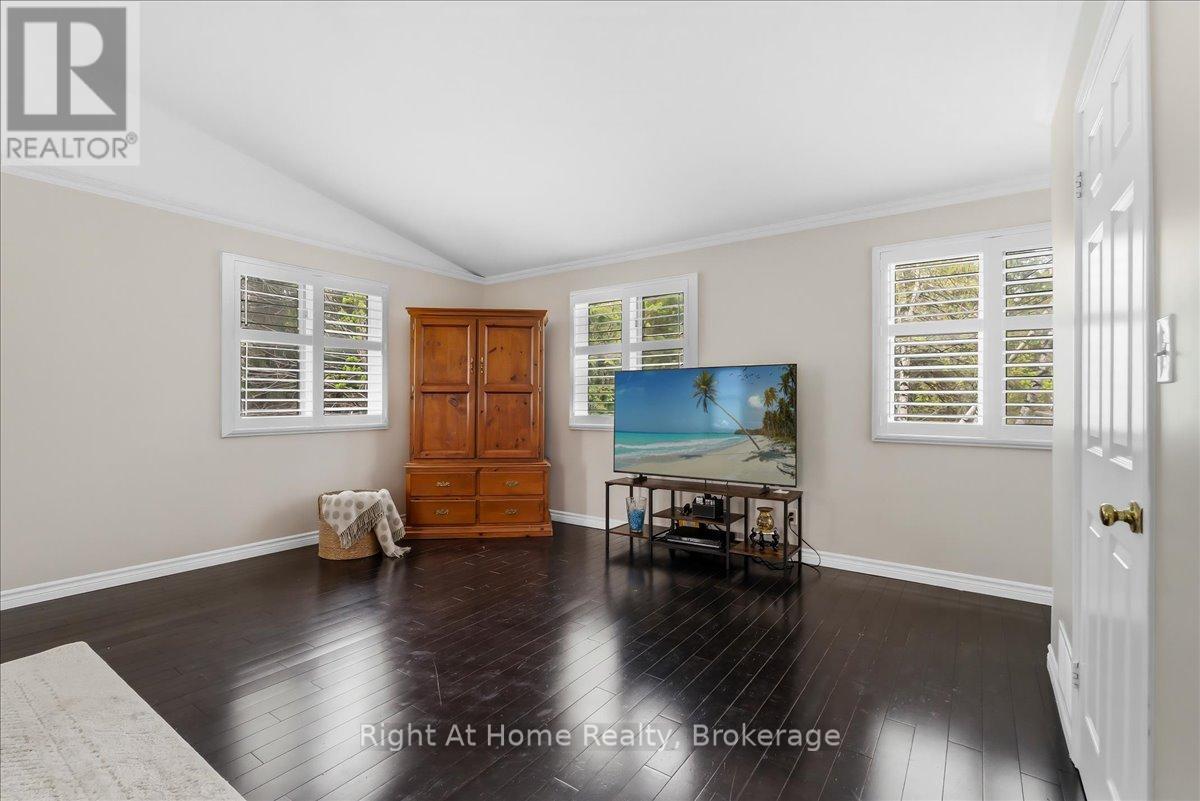 1252 Britannia Road, Burlington, ON