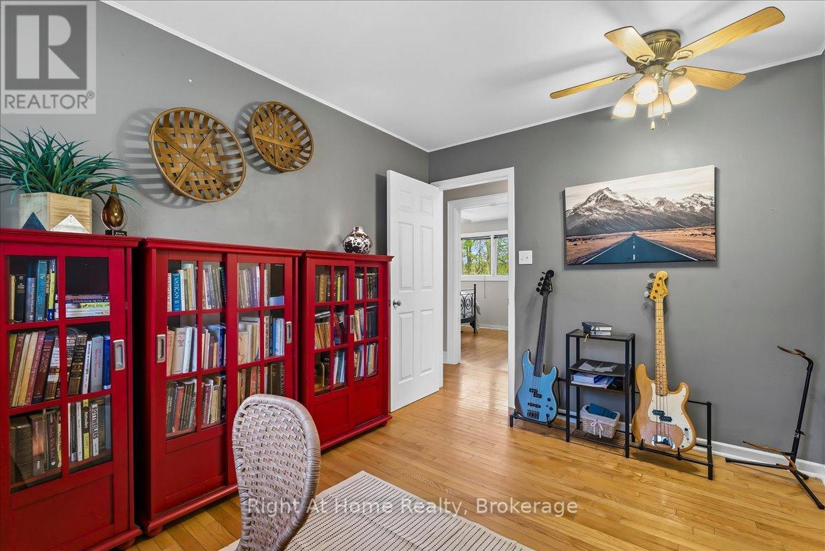 1252 Britannia Road, Burlington, ON