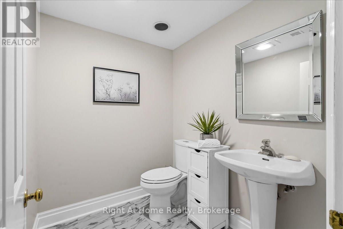 1252 Britannia Road, Burlington, ON