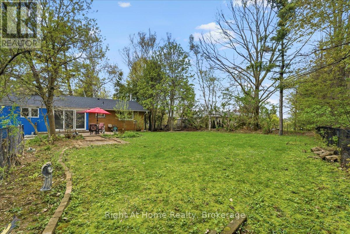 1252 Britannia Road, Burlington, ON