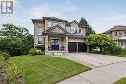 827 GREY ALDER COURT Waterloo, ON N2V 2P2