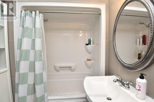 56 Barons Avenue N, Hamilton, ON 