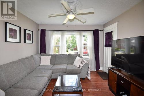 56 Barons Avenue N, Hamilton, ON 