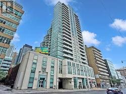 1005 - 212 EGLINTON AVENUE E Toronto, ON M4P 1K2