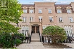 615 - 38 WESTERN BATTERY ROAD W Toronto, ON M6K 3N9