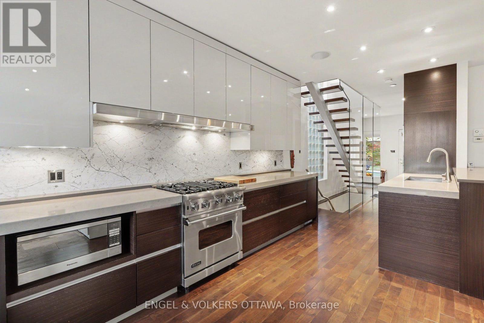 26 Melgund Avenue, Ottawa, ON