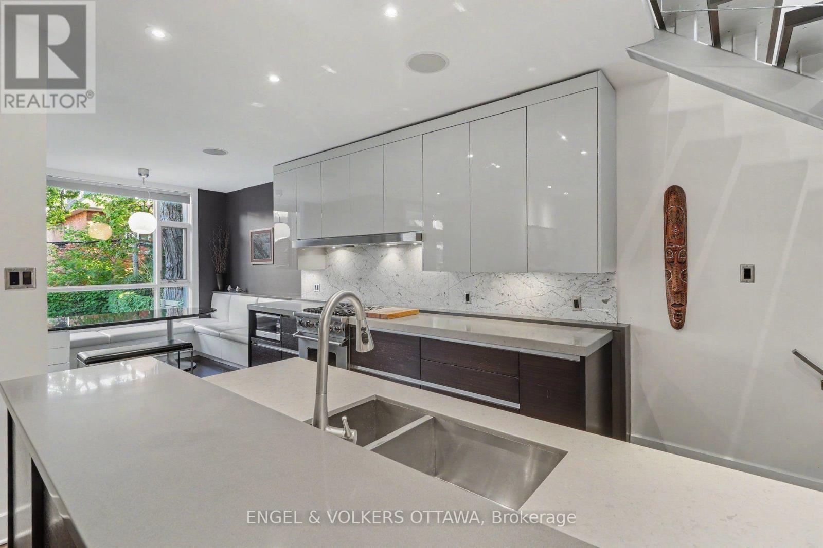26 Melgund Avenue, Ottawa, ON