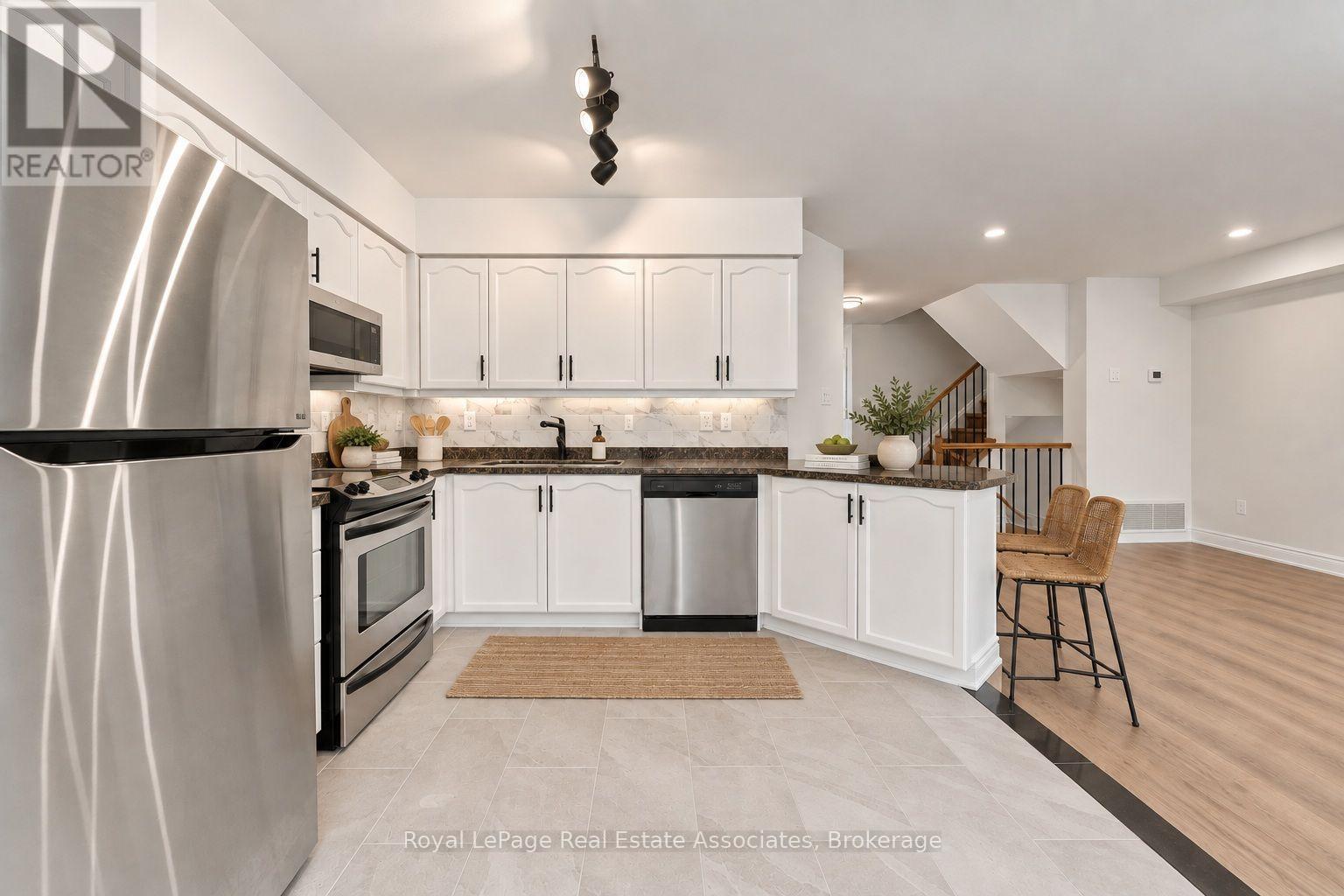1107 Upper Village Drive, Mississauga, ON