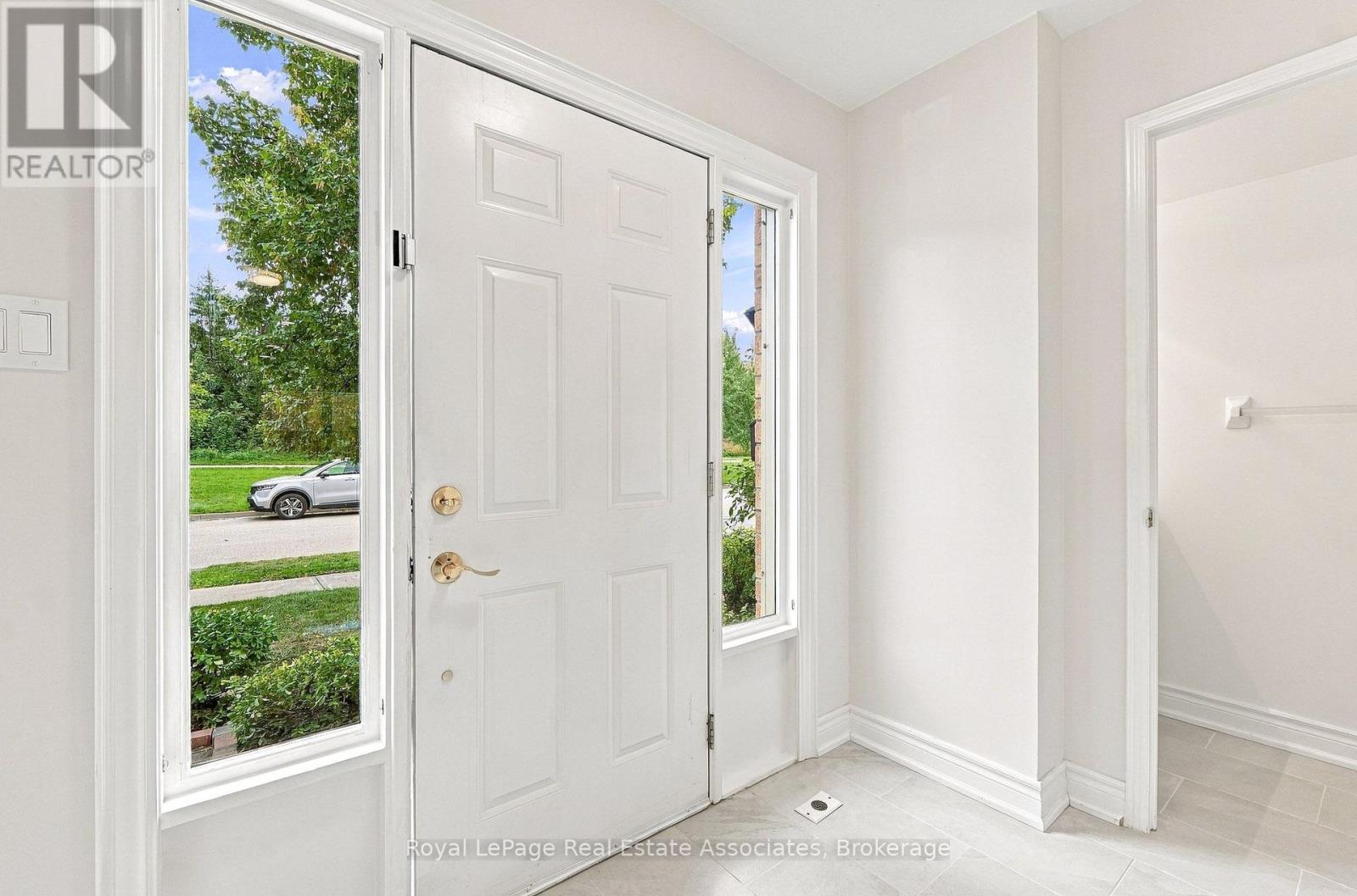 1107 Upper Village Drive, Mississauga, ON