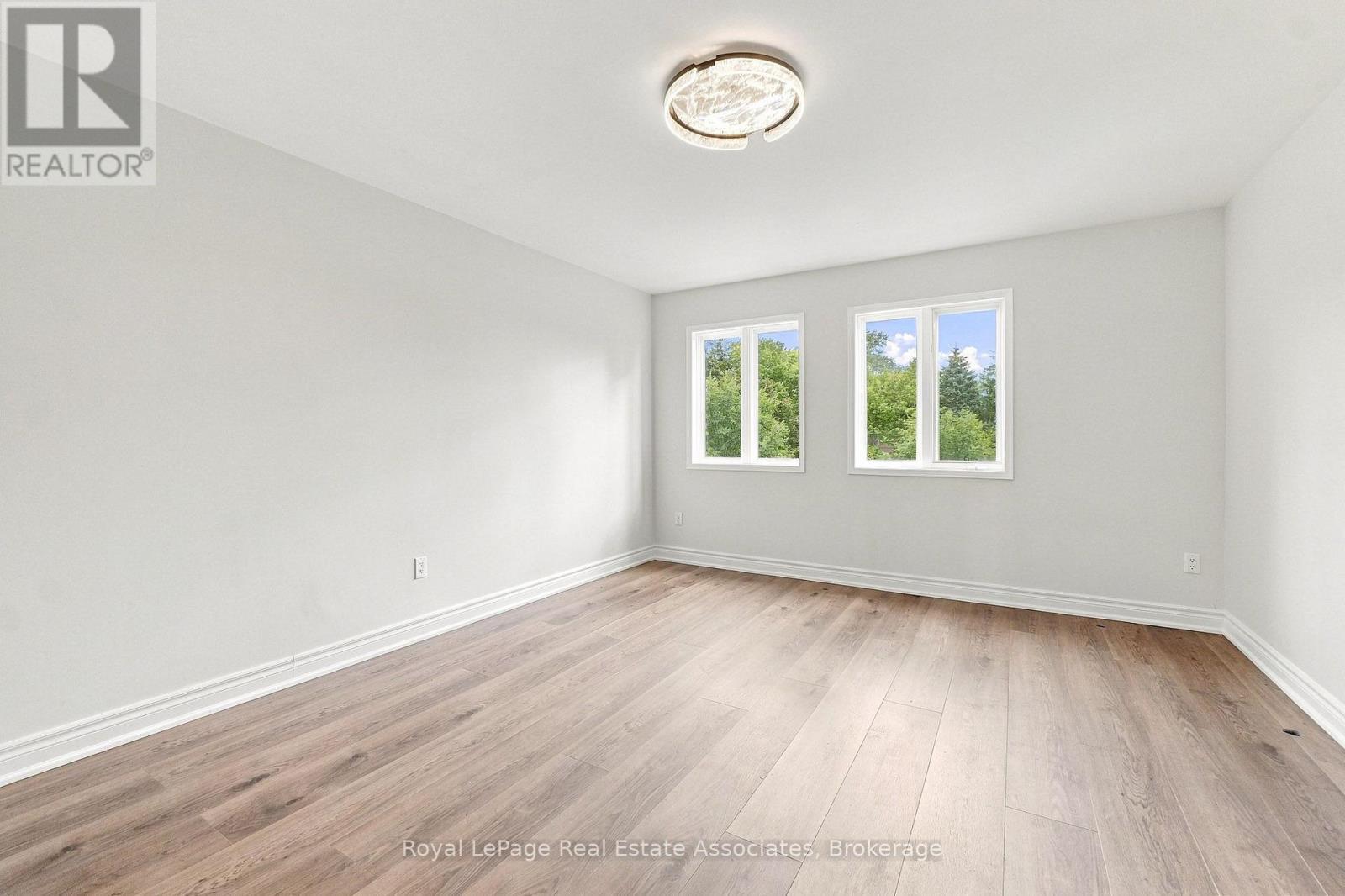 1107 Upper Village Drive, Mississauga, ON