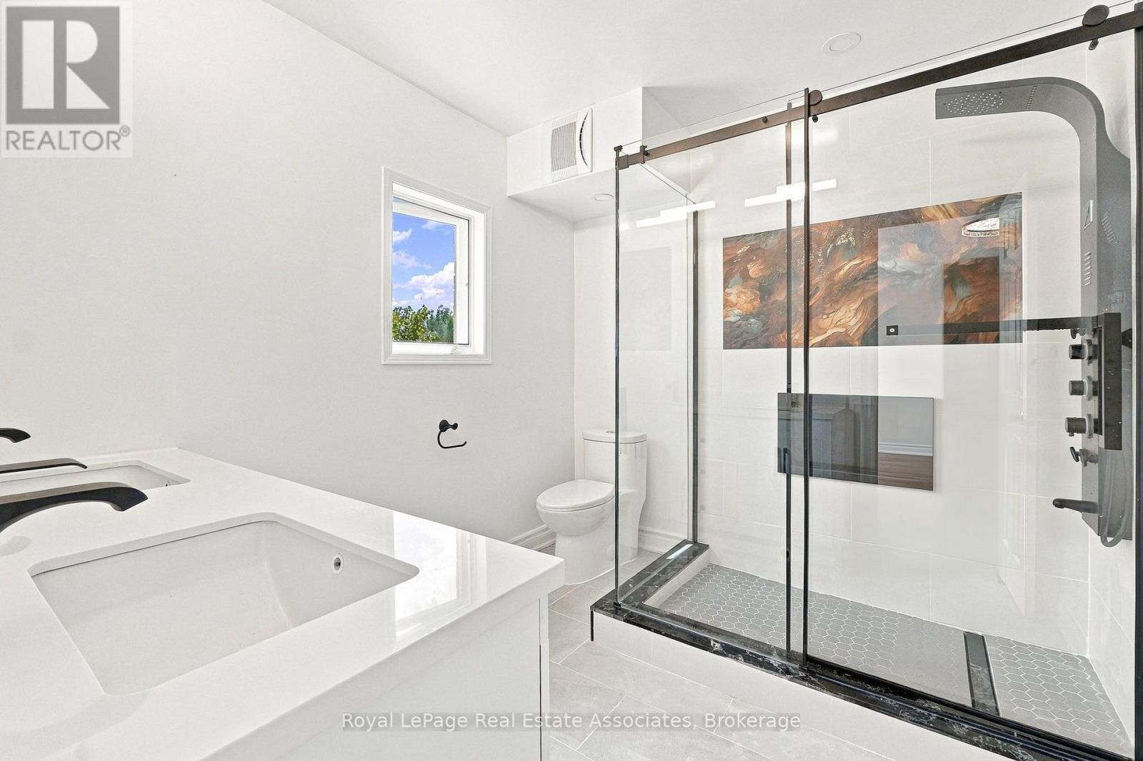 1107 Upper Village Drive, Mississauga, ON