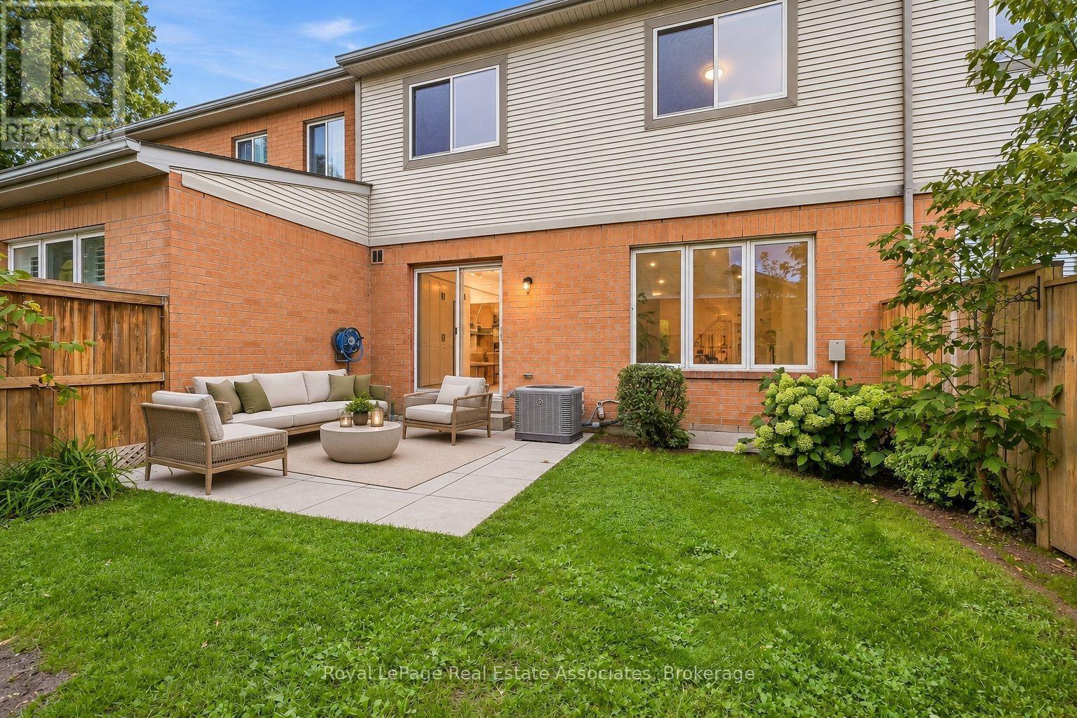 1107 Upper Village Drive, Mississauga, ON
