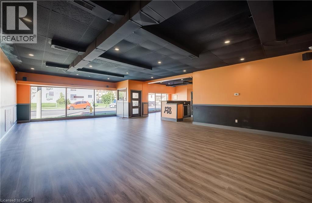 1118 King Street E, Cambridge, ON
