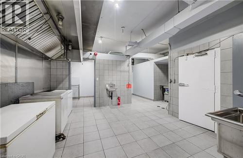 1118 King Street E, Cambridge, ON 