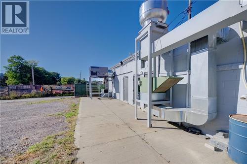 1118 King Street E, Cambridge, ON 
