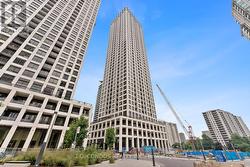 505 - 30 ELM DRIVE W Mississauga, ON L5B 1L9