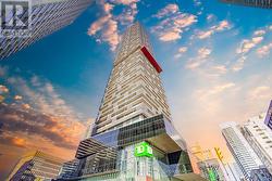 1504 - 8 EGLINTON AVENUE E Toronto, ON M4P 0C1