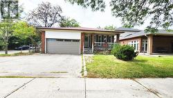2 ARKONA DRIVE Toronto, ON M1T 1X3