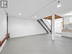 202 - 221 STERLING ROAD E Toronto, ON M6P 3L4
