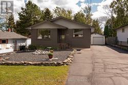 315 RONA STREET Thunder Bay (Current River), ON P7A 1R3