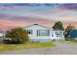 18 St.Anne ST Saint John, NB E2J 2N9