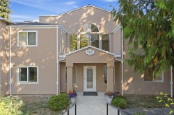 #4-141 Sixth Ave EASTQualicum Beach, BC V9K 2J6