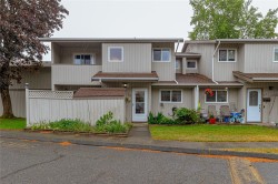 #29-2771 Spencer Rd Langford, BC V9B 4E2